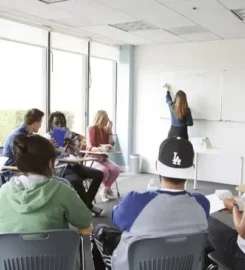 ELC English Language Centre Los Angeles